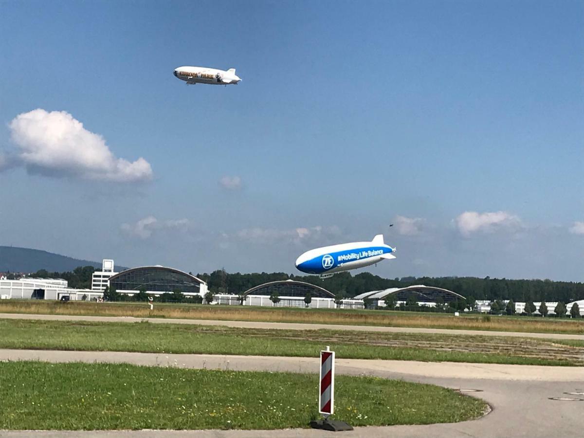 Ferienwohnung Am Zeppelin Hangar Friedrichshafen Luaran gambar